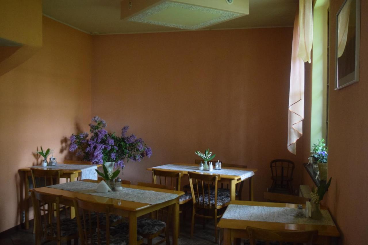 Hotel Kalna Ligzda à Smiltene Extérieur photo