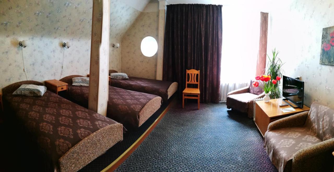 Hotel Kalna Ligzda à Smiltene Extérieur photo