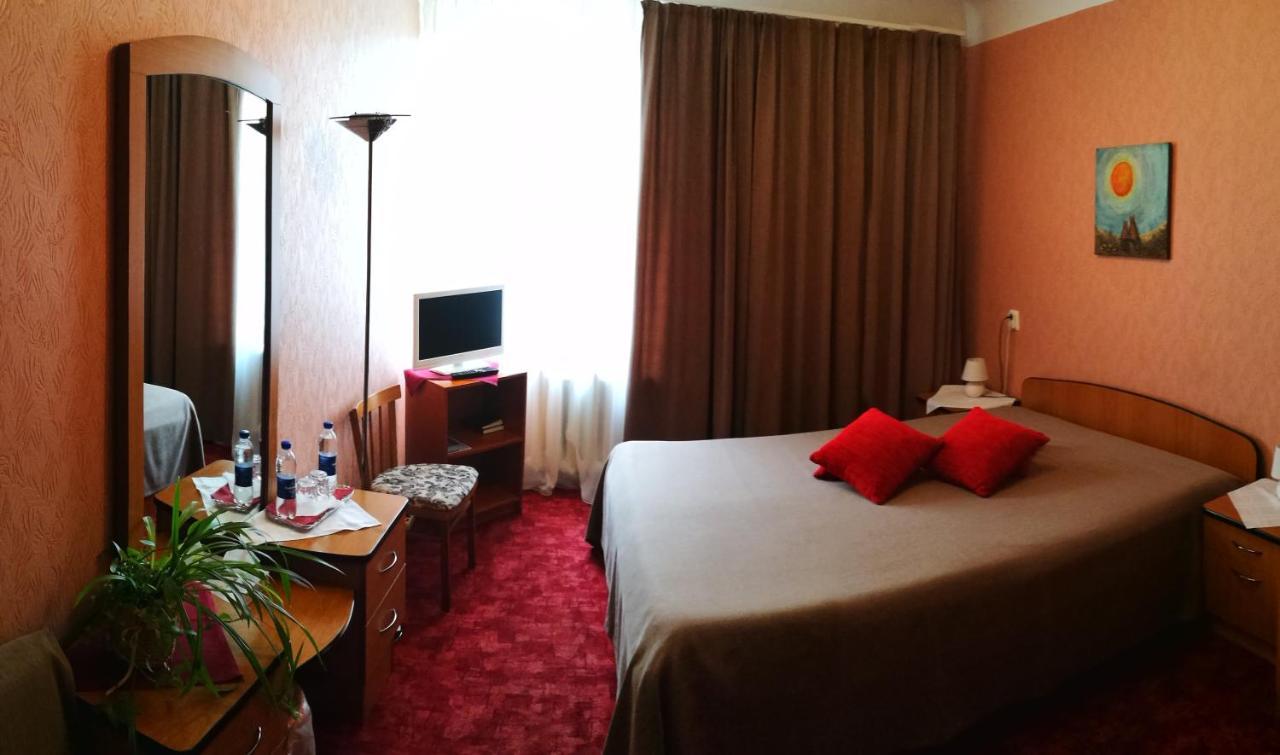 Hotel Kalna Ligzda à Smiltene Extérieur photo